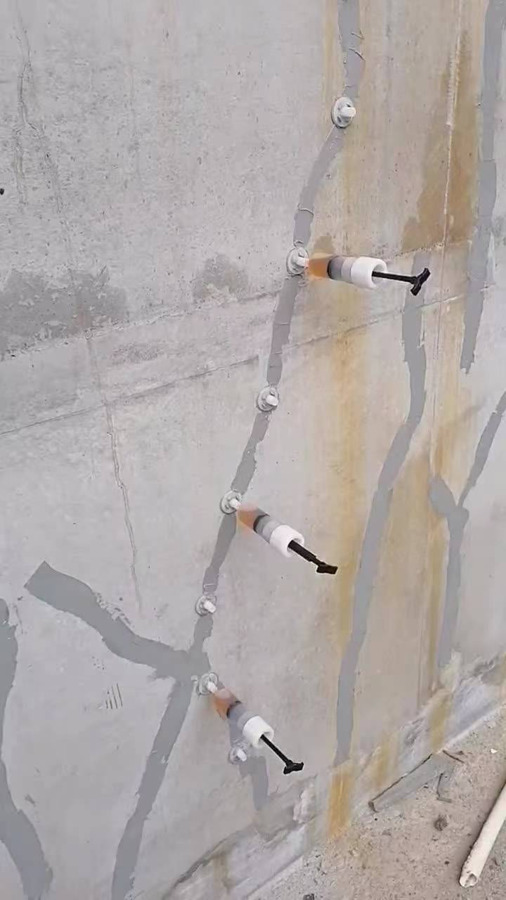 定安混凝土开裂的原因